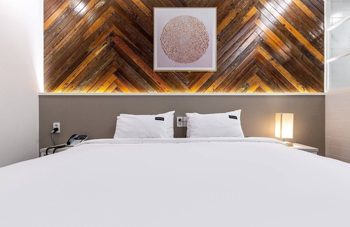 Chinju Hotel | Jinju Brown Dot Jinjuseong Branch