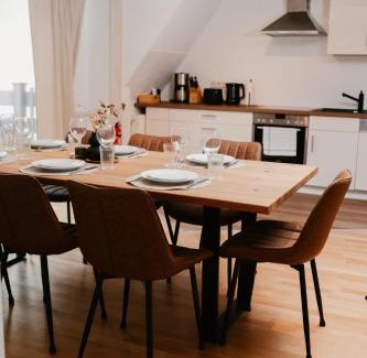 Konigstein an der Elbe Apartment | JINO Königstein l Elbblick - WLAN - stilvoll
