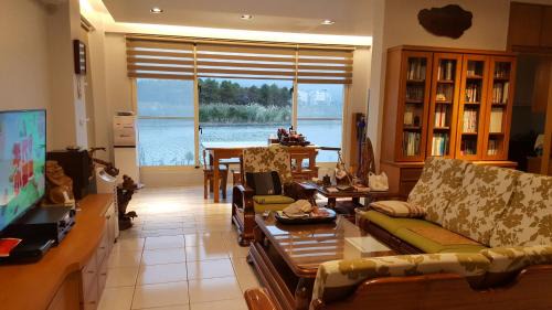 Wujie Bed & Breakfast | JiuZhiAn Apartment
