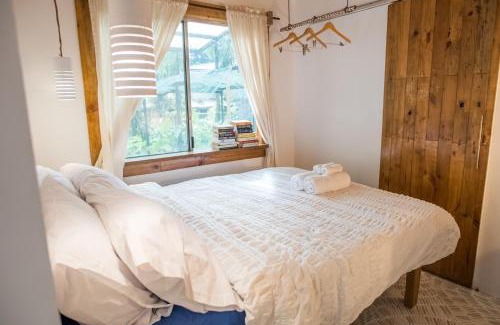 Morong Apartment | JIVA Nest Self-Service Tiny Home in Rainforest Nest with Kitchen - WiFi, Monkeys, Bats!