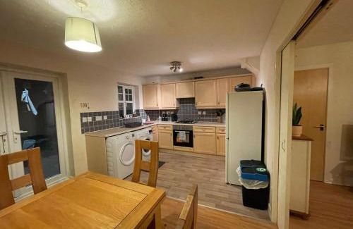 Speke Apartment | John Lennon Airport house