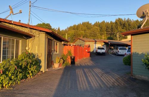Garberville Hotel | Johnston's Motel