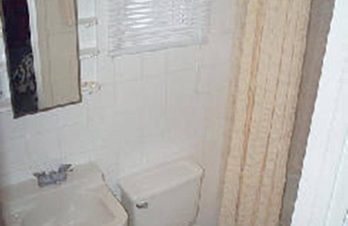 Edwardsburgh/Cardinal Hotel | Johnstown Motel