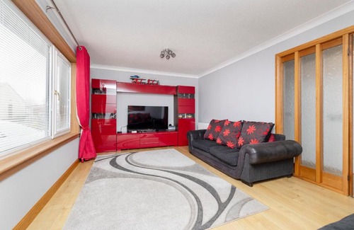 Pitlochry Apartment | JOIVY Beautiful House with Garden in Pitlochry