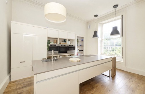 Bonnington House | JOIVY Exclusive house w/free parking