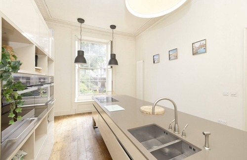 Bonnington House | JOIVY Exclusive house w/free parking