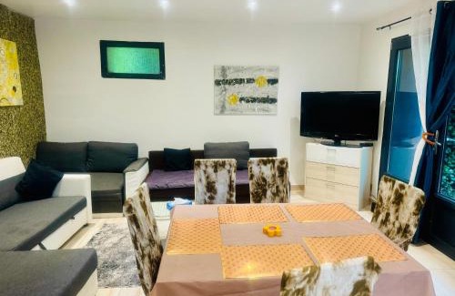 Centre Apartment | Joli duplex climatisé à 30min Paris