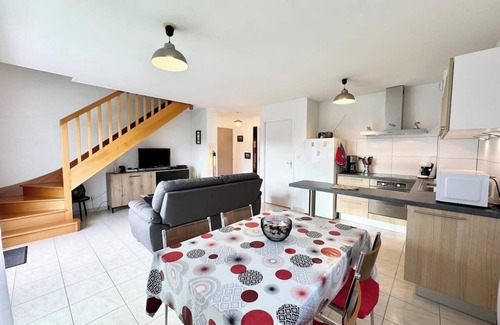 Guidel Apartment | Joli duplex plein bourg - 4km des plages