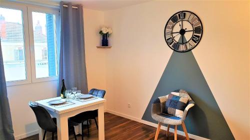 Migennes Apartment | Joli F2 plein centre coté gare-Vélo-Climatisation