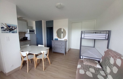 Port Cogolin Apartment | Joli studio avec terrasse, vue mer et St Tropez