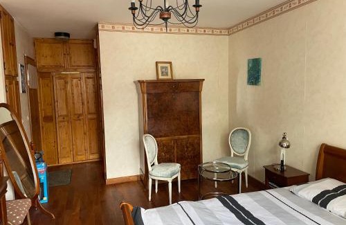 Saint-Prix Apartment | Joli studio indépendant et jardin