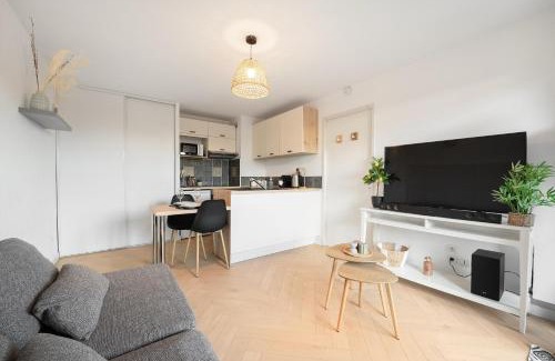 Lalande-Grand Selve Apartment | Joli T2 avec terrasse et Parking