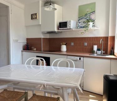 Baille Apartment | Joli T3 Centre ville