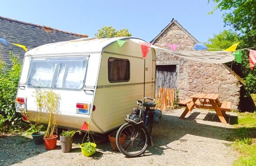 Saint-Brandan Other | Jolie caravane vintage