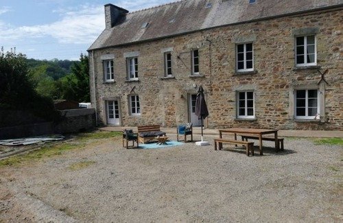 Cherbourg-en-Cotentin House | Jolie Maison en Pierre Proche Centre Ville de Cherbourg