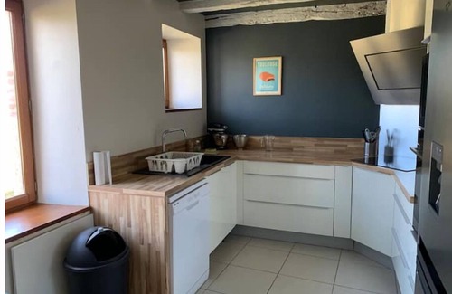 Taix House | Jolie Maison Avec Cheminée, à la Campagne