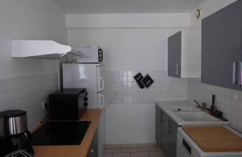 La Rochelle City Centre House | Jolie Maison Rénovée à 3 Minutes du Marché, Idéale Pour 4 Personnes