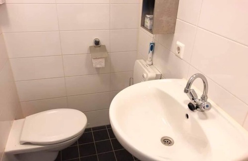 Warmeriville Apartment | Jolie studio spacieux sur Warnerville avec cuisine aménagée .