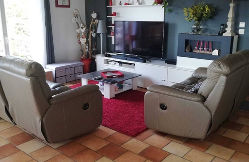 Draguignan Villa | Jolie Villa au Calme et Sans vis à vis Avec Piscine et Jacuzzi