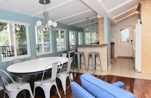 Rocky Mount House | JOMO TriTerrace Enjoy Family, Relax Lakefront, Lake View, Priv dock Boat Slip