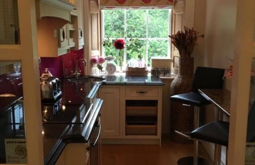 Buxton Apartment | Joseph Apartment - first floor apartment located in The Square