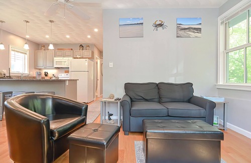 Gloucester House | Joseph's Way: Quiet Beach Retreat