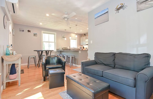 Gloucester House | Joseph's Way: Quiet Beach Retreat