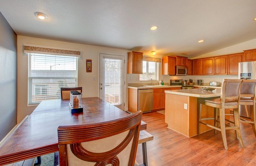 Leadville House | Josephine House- PET FRIENDLY-15 Min to Ski Cooper w/HOT TUB!