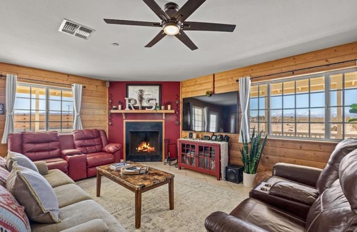 Joshua Tree House | Joshua Tree Village Campground - Glamping Retreat