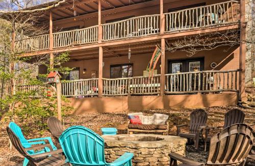 Franklin House | Joshuas Lodge with Hot Tub and Mountain Views!