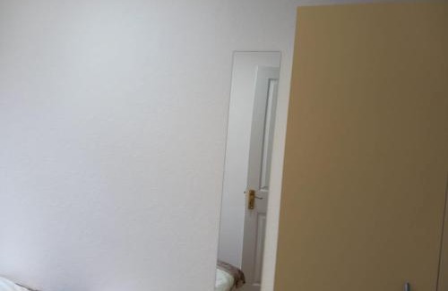 Becontree House | JosteeStay Apartments -Rooms