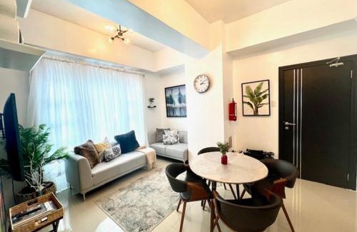 Guadalupe Apartment | jovi's Condo one pavilion place