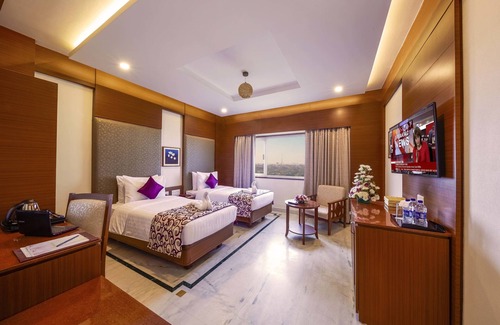 Arumbakkam Hotel | JP Hotel