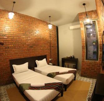 Kampung Kuchai Hotel | JQ Ban Loong Boutique Hotel