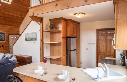 Ellicottville Cabin | JTs Landing-3 bed 2 bath Cabin 7 min to EVL Family Friendly/Fire Pit/Grill