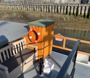 Colchester Boat Rental | Judith Barge