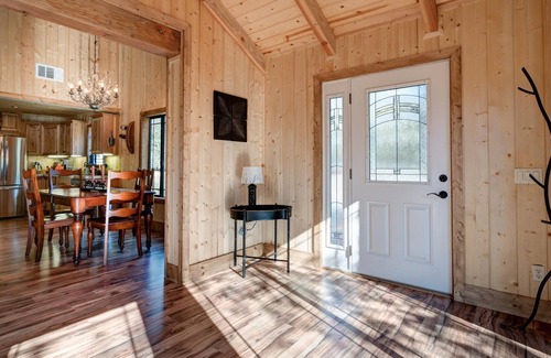 Julian House | JULIAN MOUNTAIN COTTAGE a.k.a "THE TREEHOUSE"