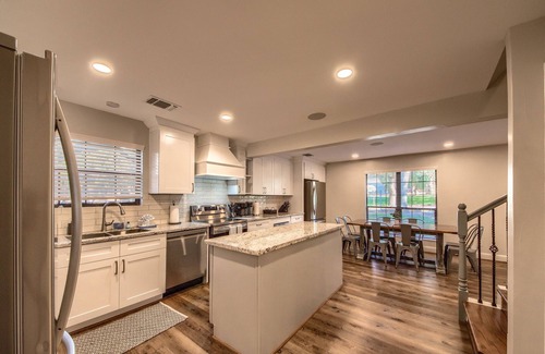 Canyon Lake House | Jump Right In: Luxurious River Cliff Retreat on the Guadalupe Horseshoe!
