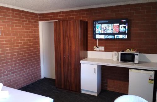 Ashmont Hotel | Junction Motel Wagga
