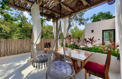 Soliman Bay House | Jungle-chic luxurious Tulum home, 5 mins to Xel-Ha