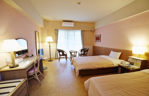 Iriomote-jima Taketomi-cho Hotel | JUNGLE HOTEL Painu Maya