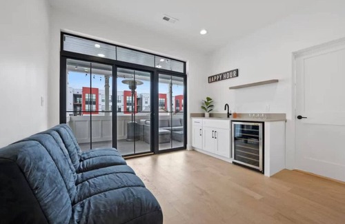 Italian Village Resort | Jungle House Premier Residences – Downtown Columbus & Short North