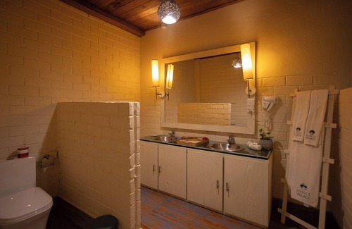 Rumassala Hotel | Jungle Village By Thawthisa