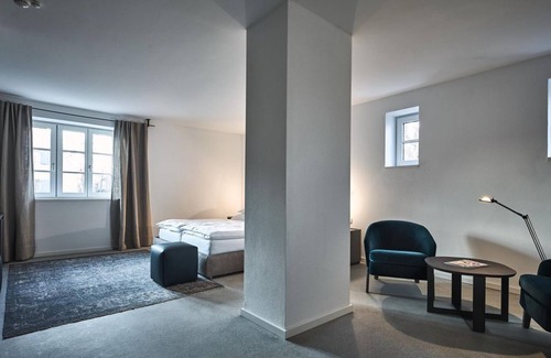 Apetlon House | Junior Suite, Dusche, WC - Residenz Velich