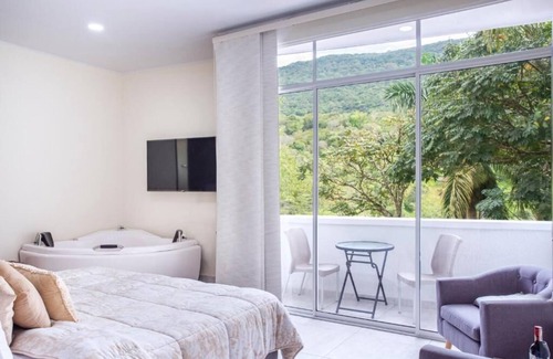San Gil Hotel | Junior Suite with Balcony and Private Jacuzzi