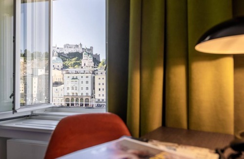City Centre Salzburg House | Junior Suite with old town view - Hotel Stein