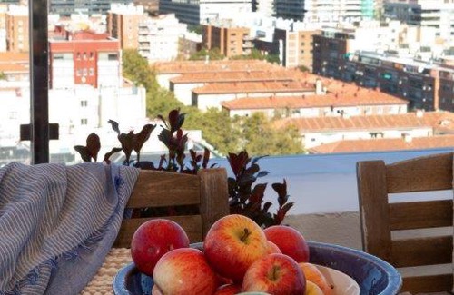 Cuatro Caminos Apartment | Junto a Bernabéu, ático con enorme terraza
