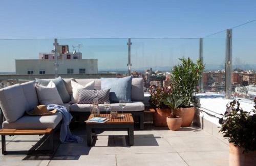 Cuatro Caminos Apartment | Junto a Bernabéu, ático con enorme terraza