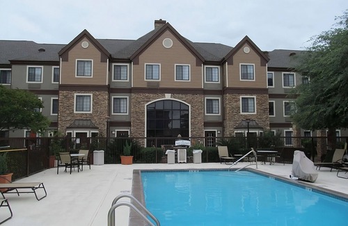 Vance Jackson Apartment | Just 8 miles from Six Flags Fiesta Texas! Comes w/FREE Breakfast & Pool Access!