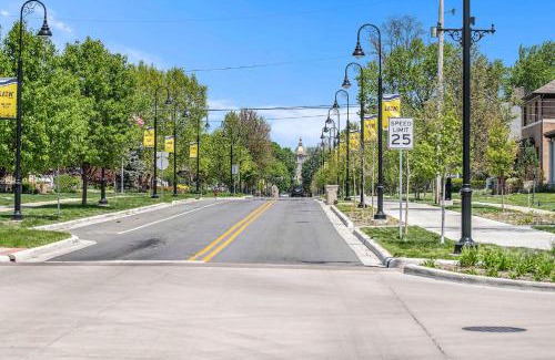 Northeast South Bend House | Just a few Blocks to Notre Dame